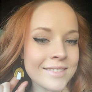 Meet your Posher, Mataya